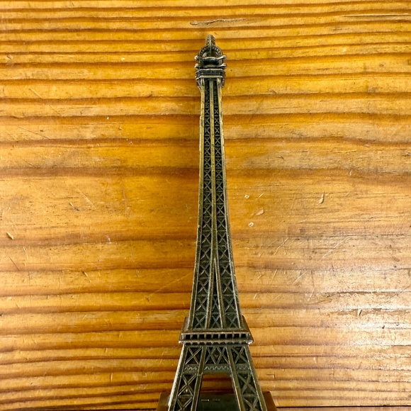 Vintage Eiffel Tower Souvenir | 7.25" Metal Paris Figurine | French Decor - Picture 12 of 14